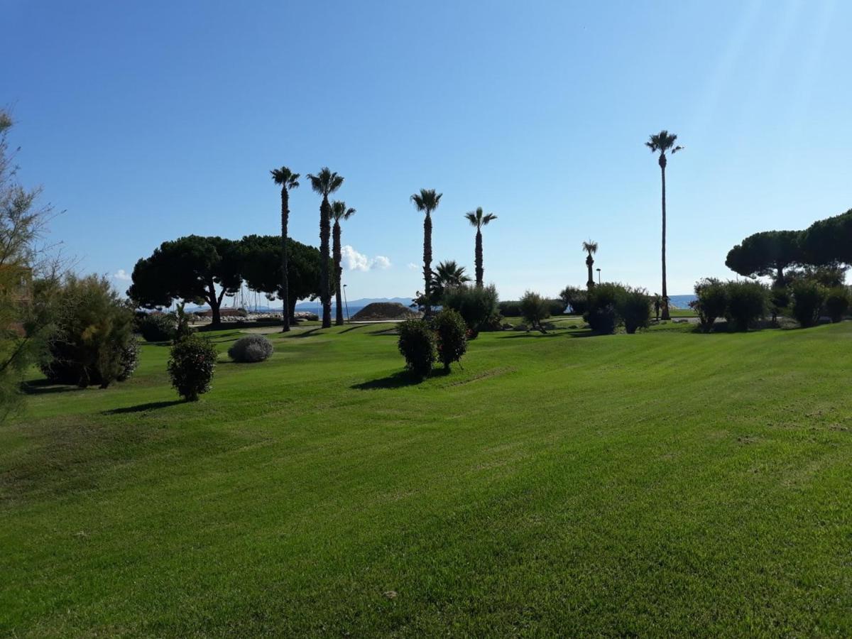 Apartamento Chez Ulysse La Londe-les-Maures Exterior foto
